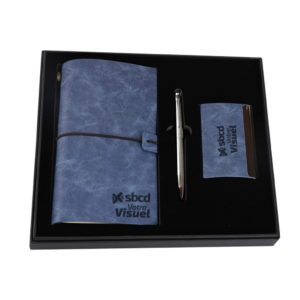 Coffret trois pièces notebook avec porte cartes et stylo métal